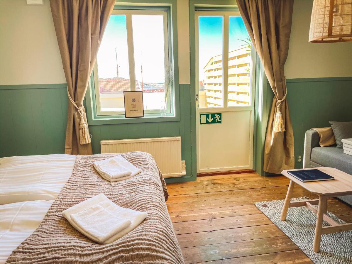 Molloesunds Waerdshus Hotel Bagian luar foto
